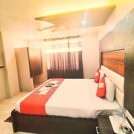 Hotel Amour By Rpi New Delhi Exterior photo