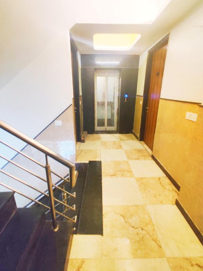 Hotel Amour By Rpi New Delhi Exterior photo