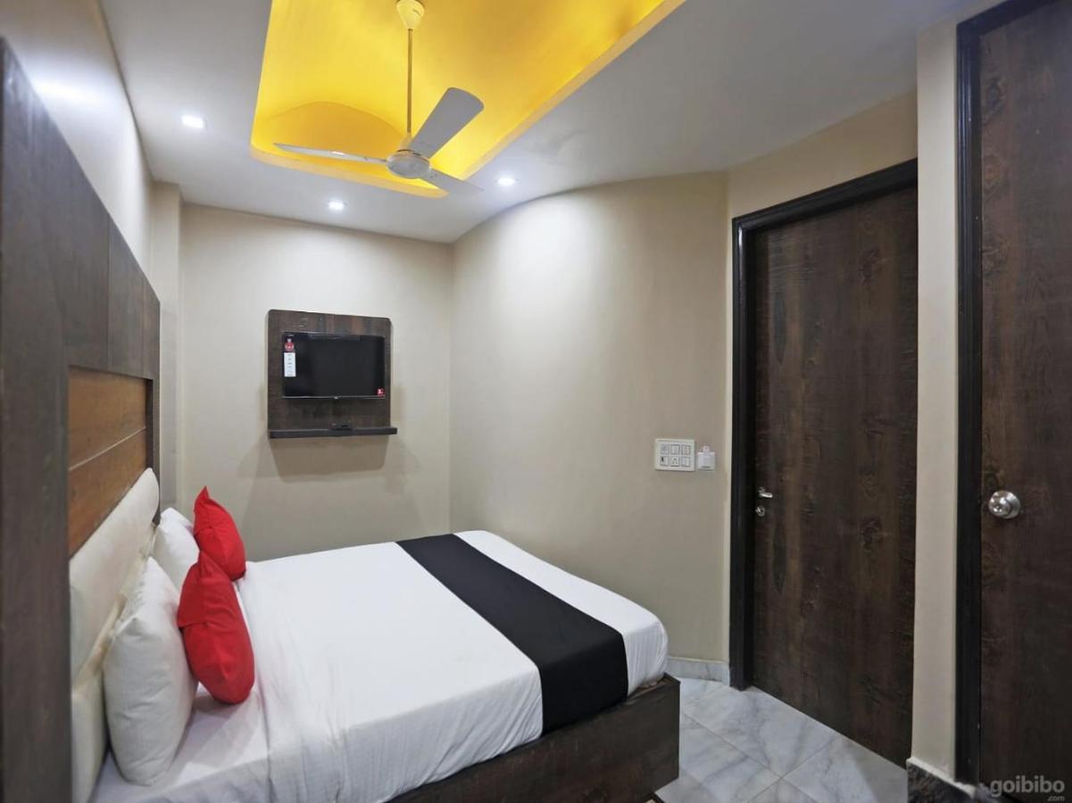 Hotel Amour By Rpi New Delhi Exterior photo